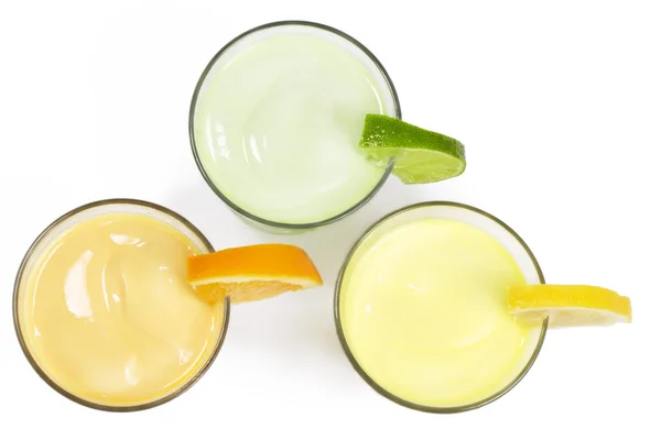 Tři mléčné koktejly studena citrusových plodů shora — Stock fotografie
