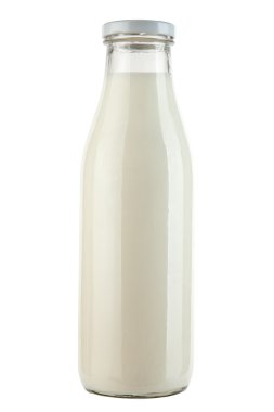 Beyaz arka plan üzerinde izole süt şişesiyle