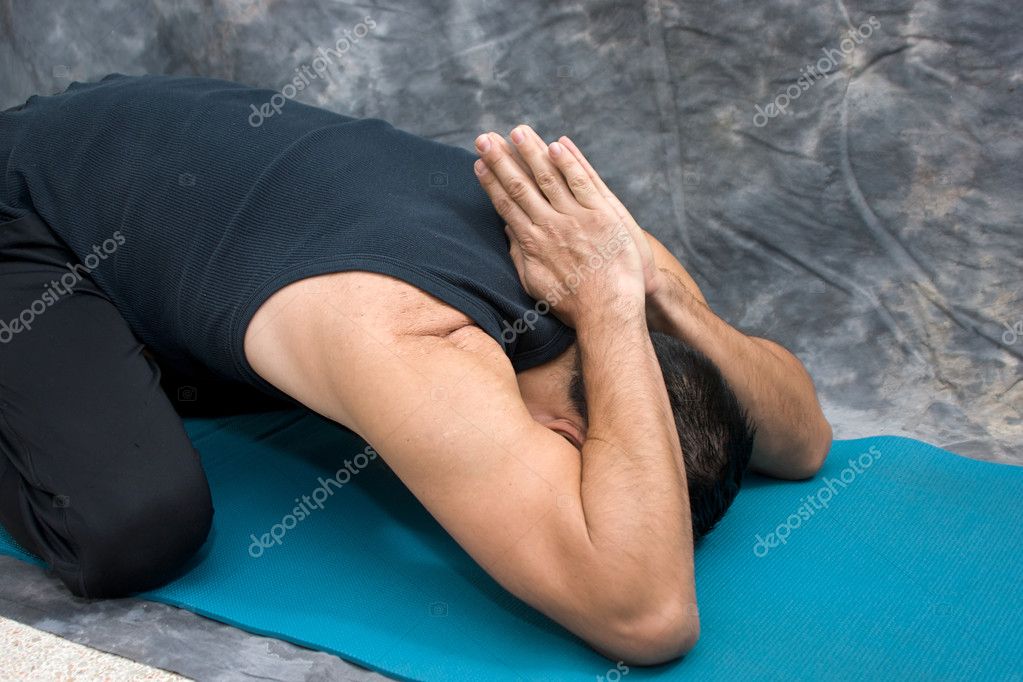 Half Prayer Twist - Yoga Basics