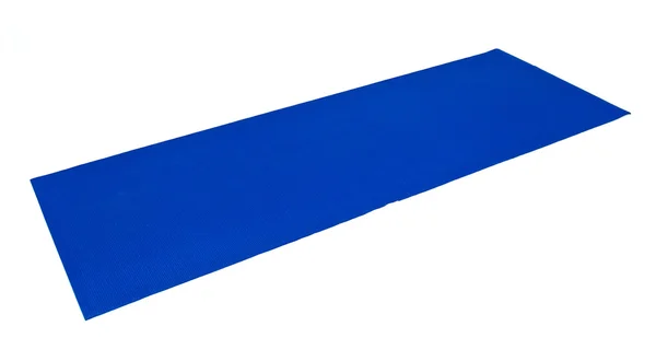 Tapis d'exercice yoga bleu sur blanc — Photo