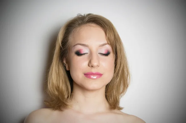 Blond girl with make-up portrait — Stock Photo, Image