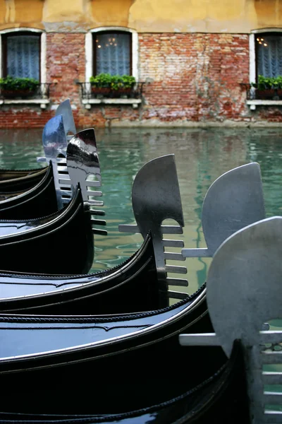 Gondolas στη Βενετία Ιταλία — Φωτογραφία Αρχείου