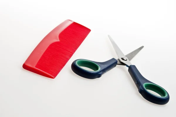 梳子和剪刀 — 图库照片