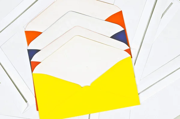 Множество конвертов — стоковое фото