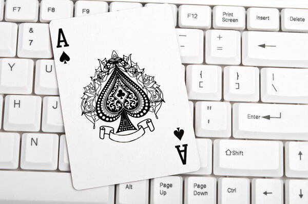 Карточка на клавиатуре
