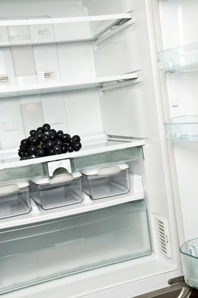 Холодильник — стоковое фото