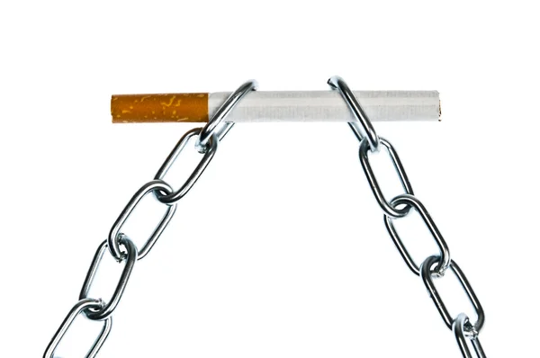 Cigarro em cadeia — Fotografia de Stock