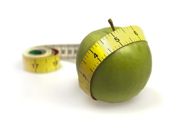 Mérési szalag és az apple — Stock Fotó