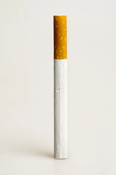 Ізольована сигарет — стокове фото