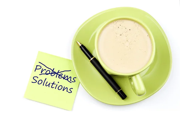 Probleme und Lösung Note und Kaffee — Stockfoto