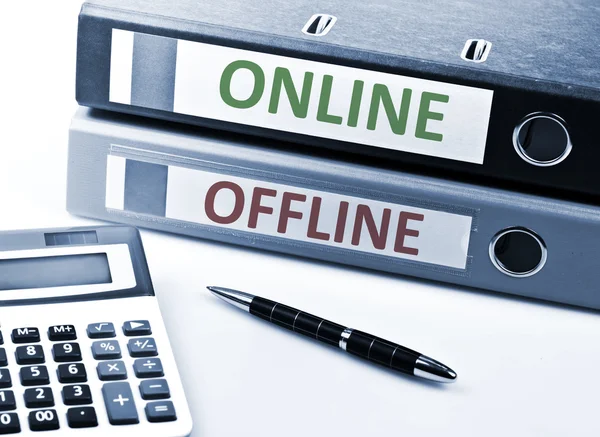 Online und offline auf Ordner schreiben — Stockfoto