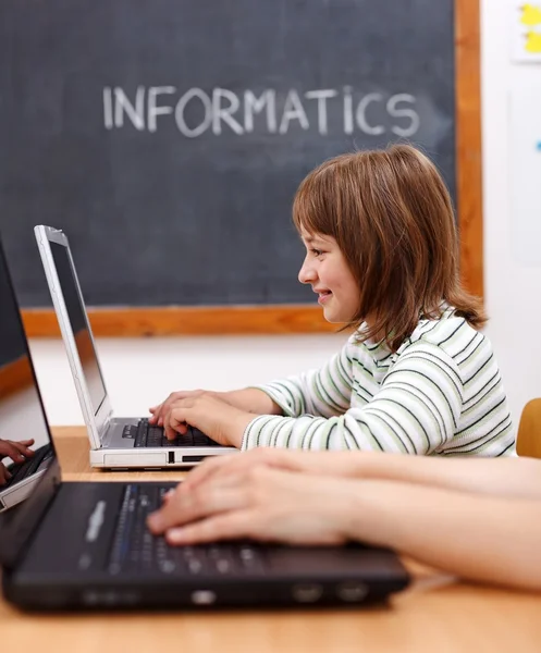 Informatikunterricht in der Schule — Stockfoto