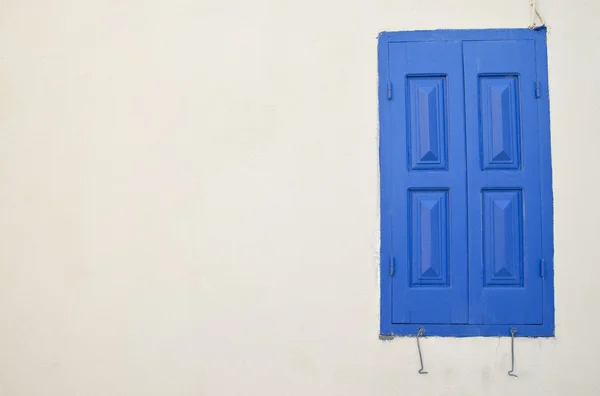 Vieja ventana azul — Foto de Stock