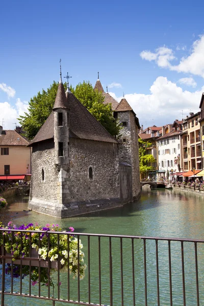 A aldeia medieval de Annecy, França — Fotografia de Stock