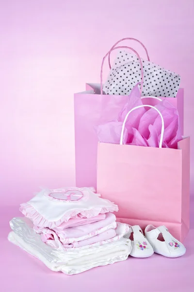 Rosa bebé ducha regalos — Foto de Stock