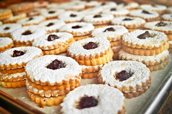 Cookies on baking tray — Stock Photo, Image