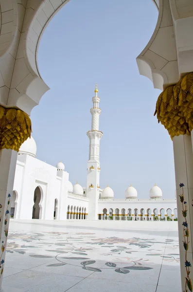 Sheikh Zayed Mosque in Abu Dhabi City — Stock Photo, Image