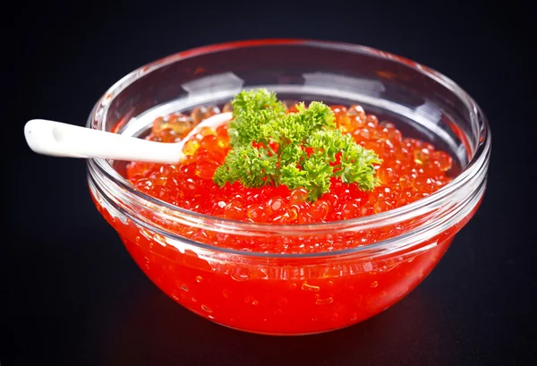 Kaviar der Störfischarten - das rote Körnchen — Stockfoto