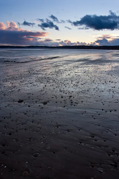 Strand i solnedgången — Stockfoto