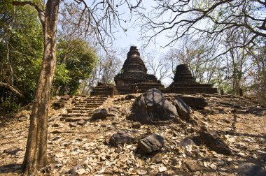 Wat Khao Phanom Phloeng