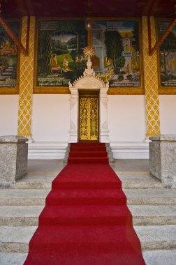 WAT phra o haripunchai