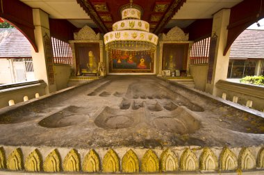 WAT phra o haripunchai