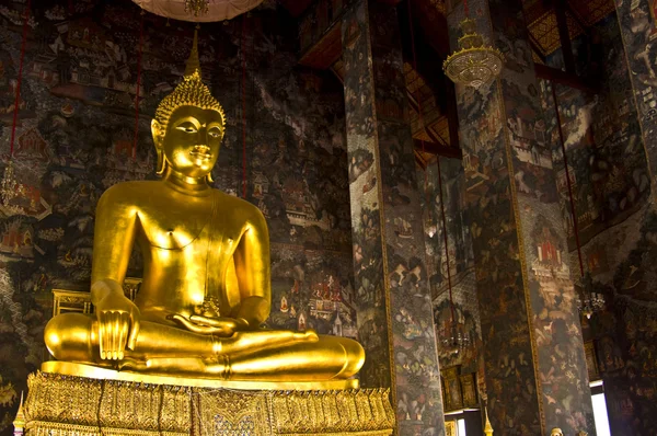 Ο ναός Wat suthat — Φωτογραφία Αρχείου