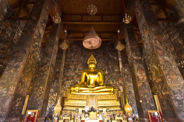 Ο ναός Wat suthat — Φωτογραφία Αρχείου