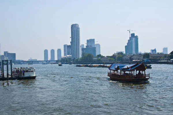 Bangkok and its river — Stock Photo, Image