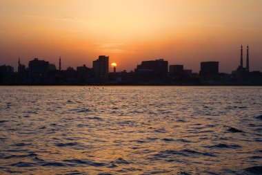 Nil 'de Günbatımı