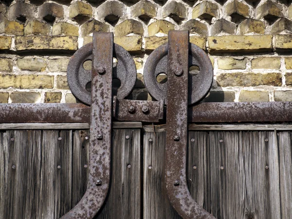 Двери сарая ползунки — стоковое фото