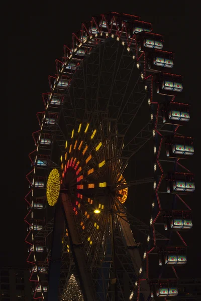 Ett pariserhjul i natt — Stockfoto