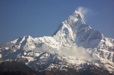 machapuchare - himalaya görkemli dağ tepe.