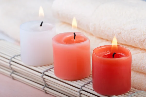 Červená spa svíčky — Stock fotografie