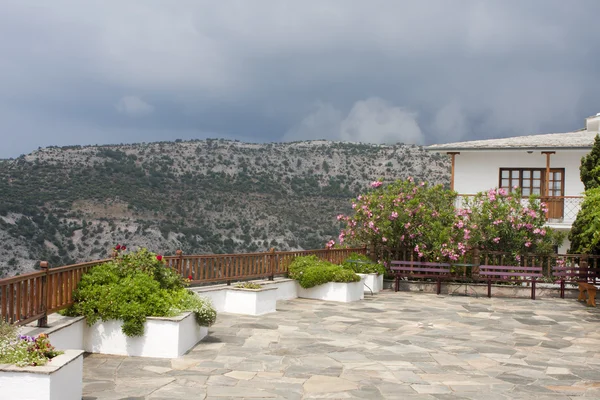 St Archangel Michael Monastery garden, Thassos Island — Stock Photo, Image