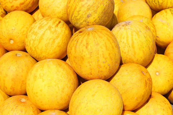 Massa färsk mogen gul melon, närbild — Stockfoto