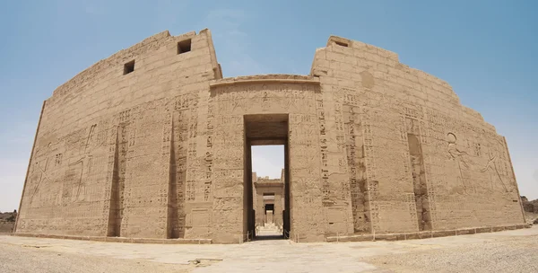 Entrada al templo de Medinat Habu — Foto de Stock