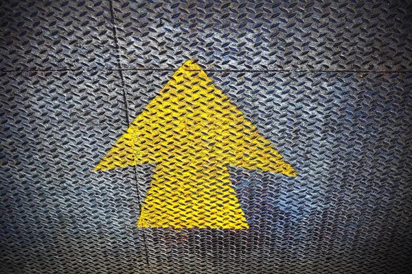 Flecha amarilla — Foto de Stock