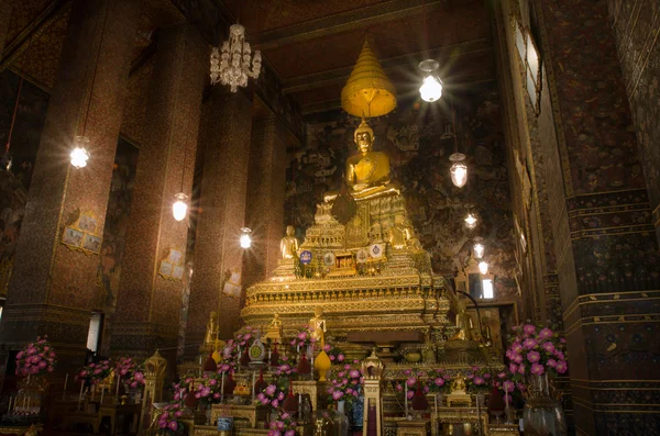 Hlavní zlatého Buddhy — Stock fotografie