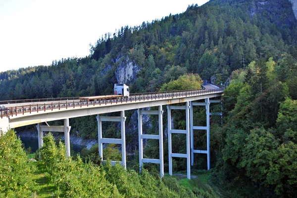 Nowoczesny most — Zdjęcie stockowe