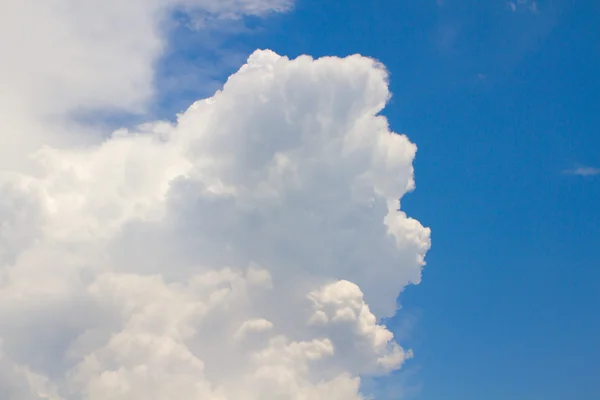 흰 구름과 하늘 — 스톡 사진