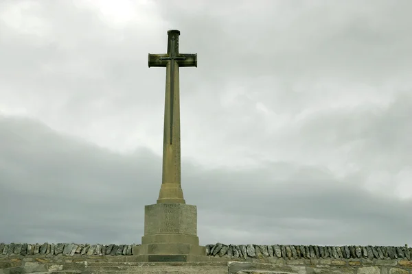 Σταυρός μνημείο για το θάνατο στον πόλεμο των Φώκλαντ — Φωτογραφία Αρχείου