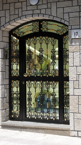 Арабианская дверь — стоковое фото