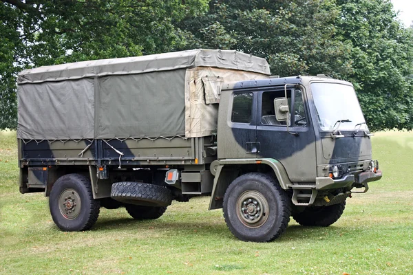 Camión del ejército . —  Fotos de Stock