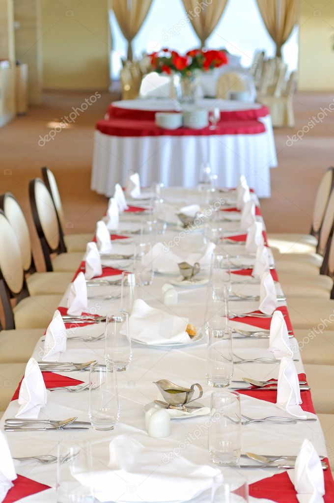 Serving banquet table in a restaurant