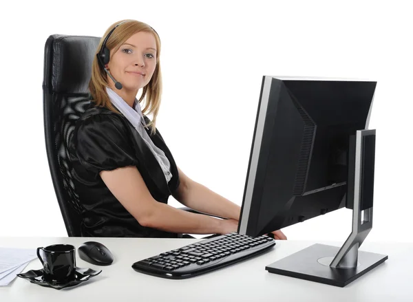 Bella ragazza operatore al computer . — Foto Stock