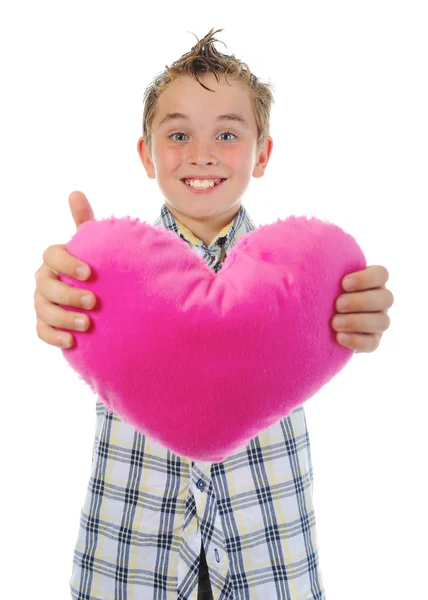 Αγόρι δίνει μια καρδιά — Φωτογραφία Αρχείου