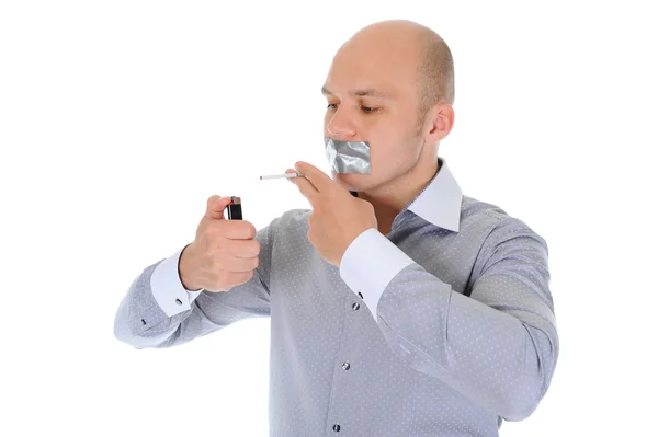 Affärsman hålla en cigarett — Stockfoto