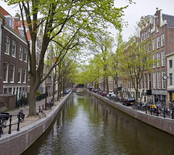 Csatorna Amszterdamban — Stock Fotó