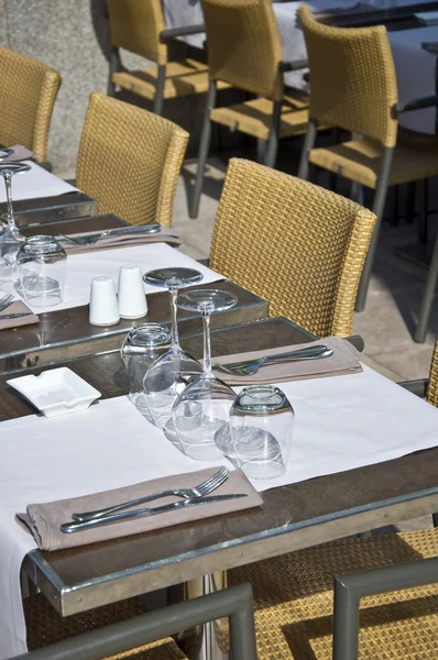 Критий стіл у ресторані — стокове фото